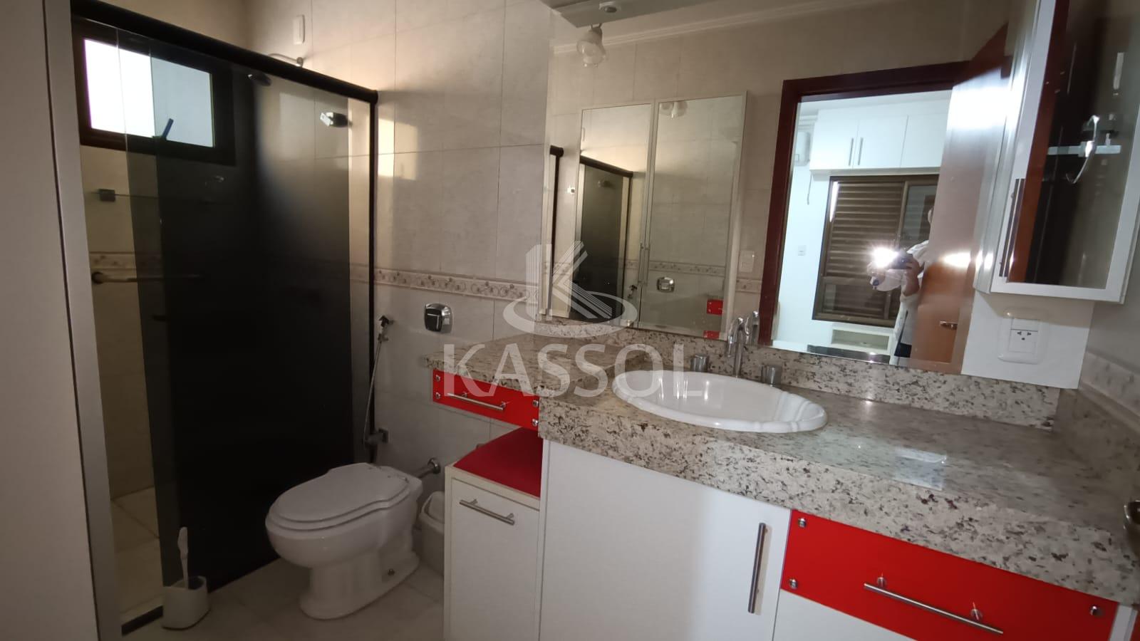 Ap. p/locao, no Residencial Independncia, na R.Mchal Floriano, c/01 suite + 02 q.+ 02 vagas gar.