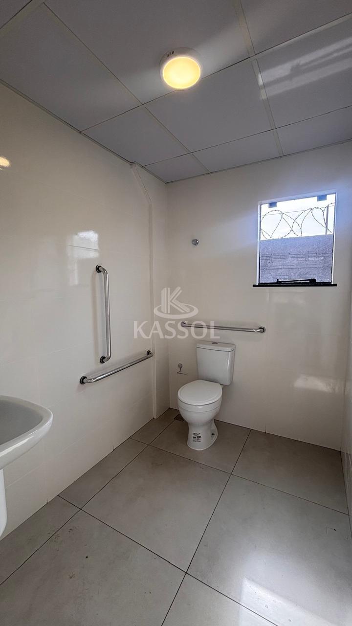 Sala Comercial locao, Rua Apalais esquina com a Avenida Brasil, CASCAVEL - PR
