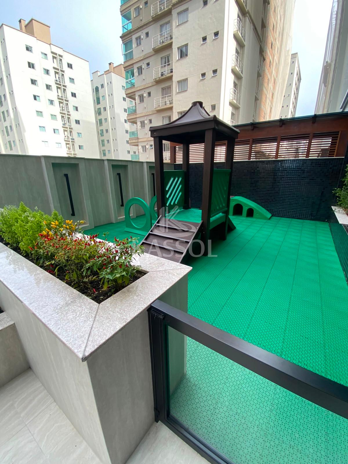 Apartamento novo pronto para morar, Meia Praia, Itapema - SC, 150 m do Mar!