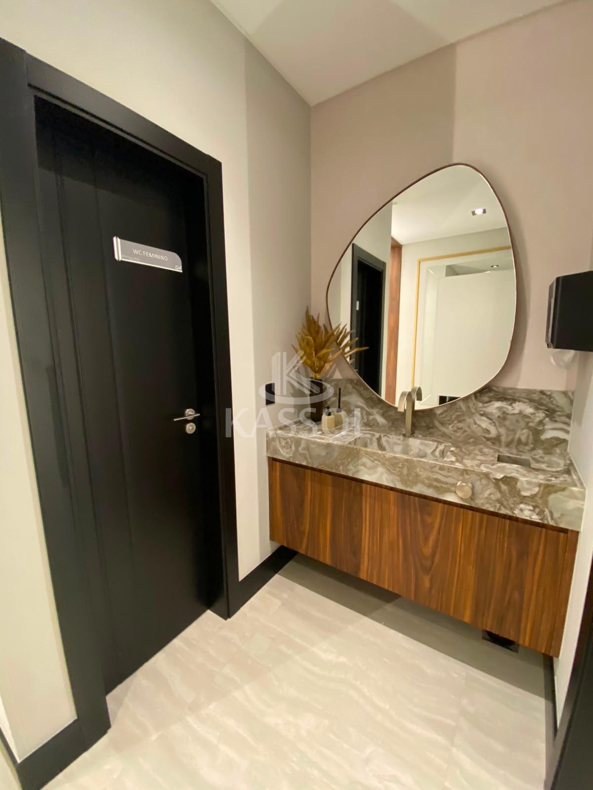 Apartamento novo pronto para morar, Meia Praia, Itapema - SC, 150 m do Mar!