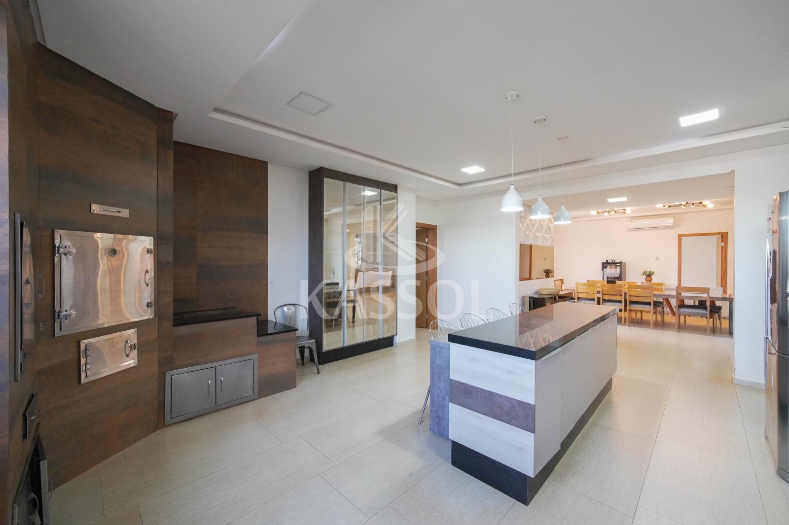 Sobrado no Treviso com 4 sutes e 1 demi-suite amplo jardim com playground