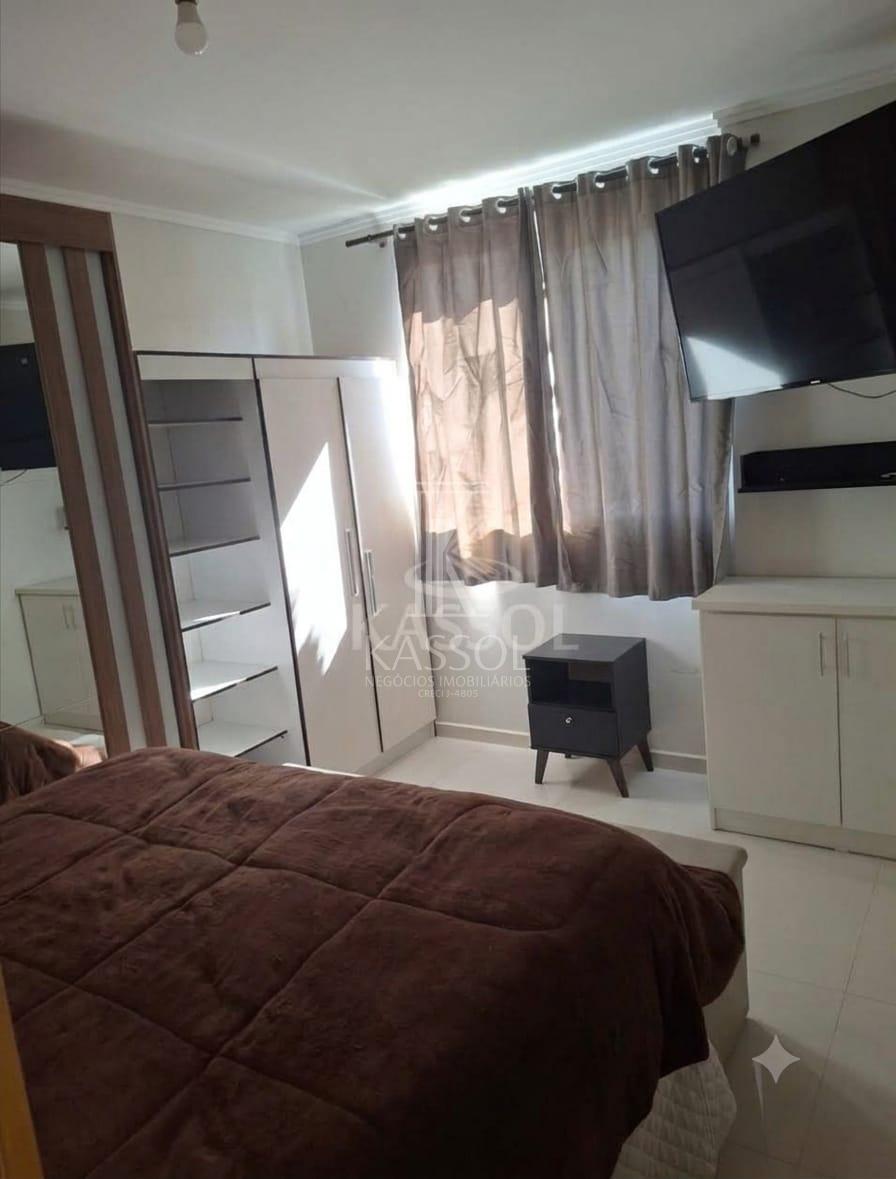 Excelente apto no bairro Neva com 01 suíte + 02 quartos e 02 vagas + depósito!