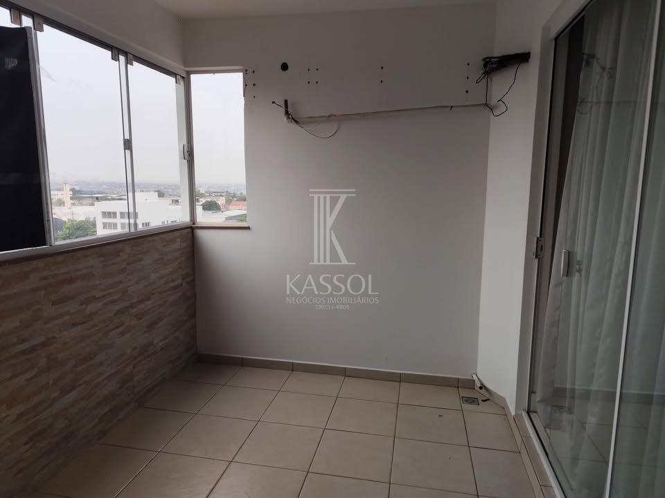 Apartamento Semi mobiliado no centro, 01 Suite mais 02 quartos, 02 vagas.