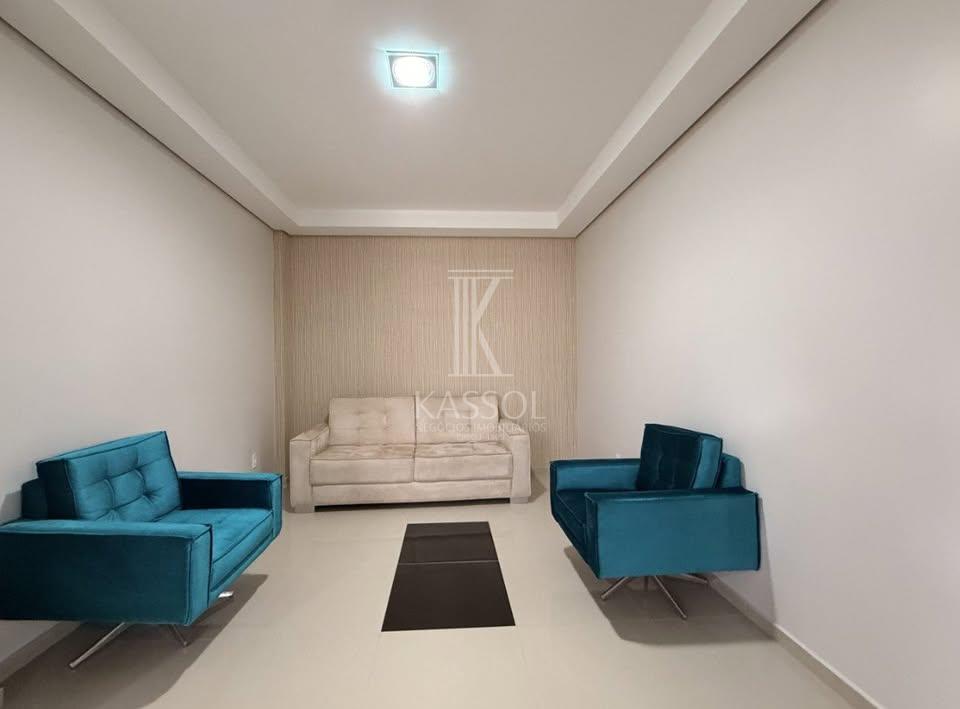 Apartamento Semi mobiliado no centro, 01 Suite mais 02 quartos, 02 vagas.