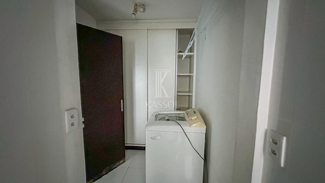 Apartamento com 3 dormitórios à venda,116.00 m², Centro, Cascavel - PR.