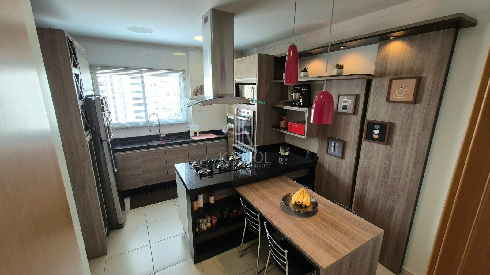 Apartamento no centro de Cascavel, mveis planejados em todos os ambientes!