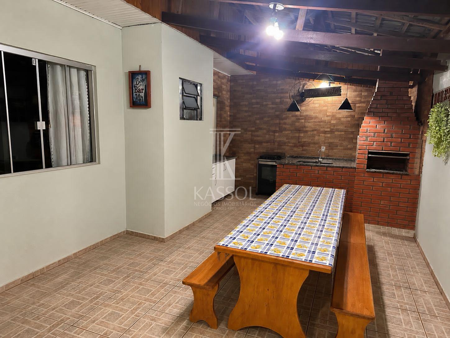 Casa à venda, Pacaembu próximo ao Supermercado Irani, CASCAVEL - PR.