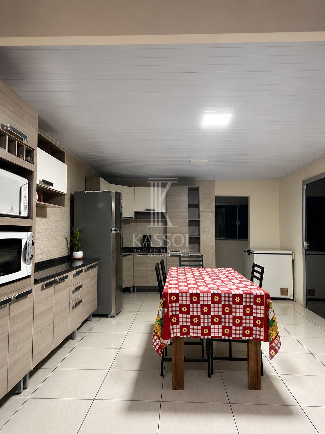 Casa à venda, Pacaembu próximo ao Supermercado Irani, CASCAVEL...