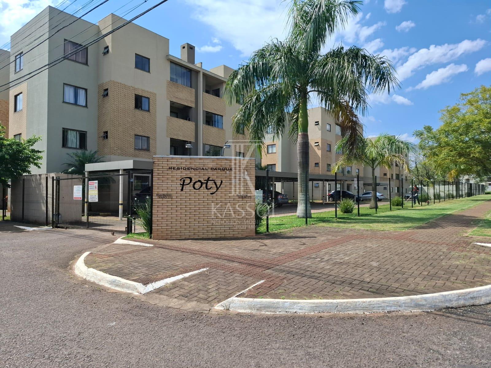 Apartamento à venda no Residencial Poty no Bairro Country em C...