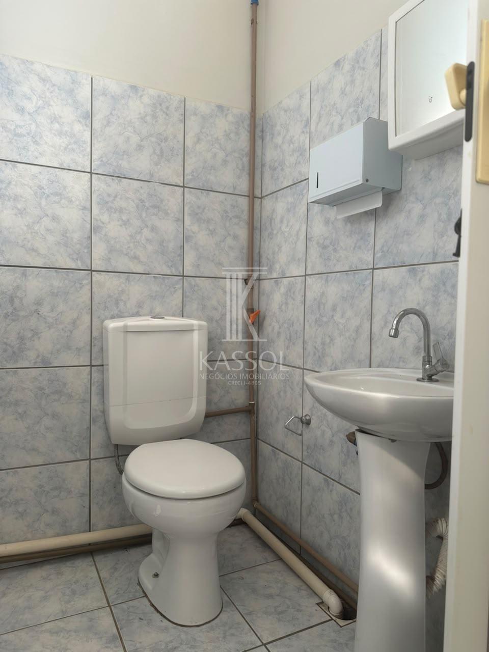 Sala Comercial térrea, na Rua Osvaldo Cruz, esquina Rua Paraná!