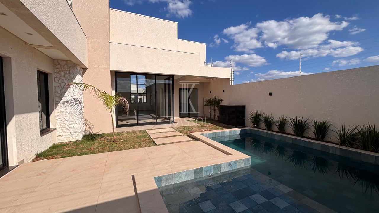 Casa térrea Alto Padrão, nova, pronta para morar, no Paraíso Tropical!