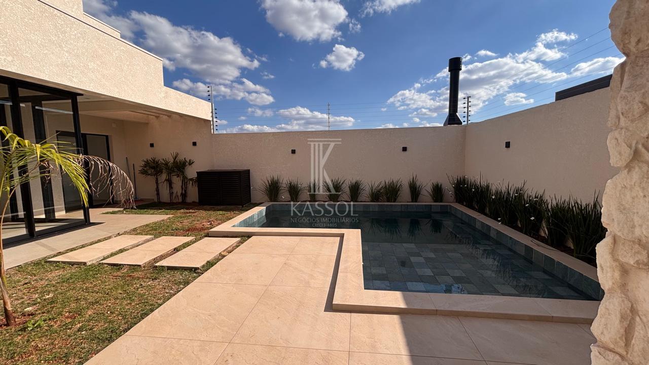 Casa térrea Alto Padrão, nova, pronta para morar, no Paraíso Tropical!