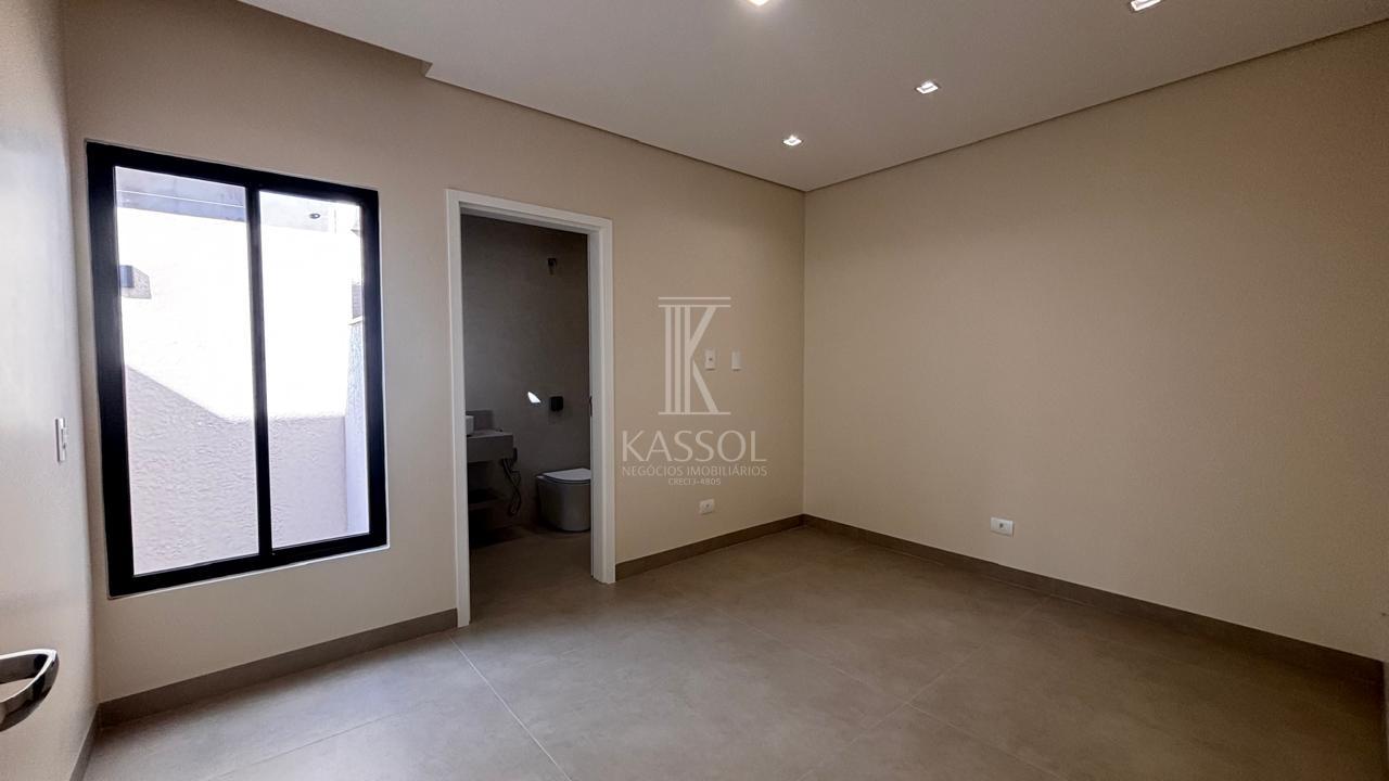 Casa térrea Alto Padrão, nova, pronta para morar, no Paraíso Tropical!