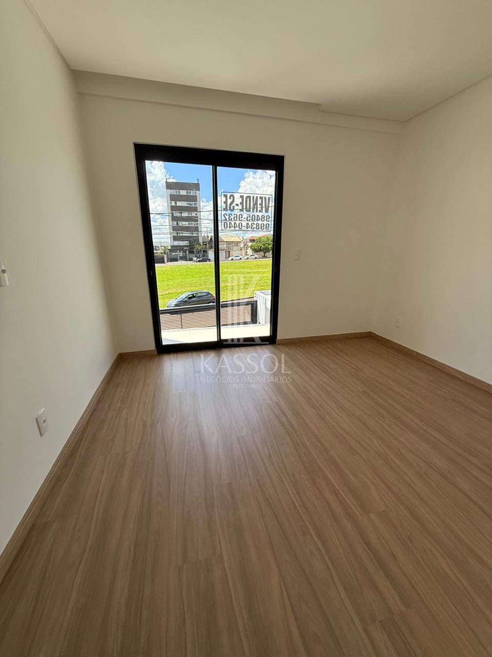 Sobrado com 165.64 m², novo pronto para morar - próximo Unipar.