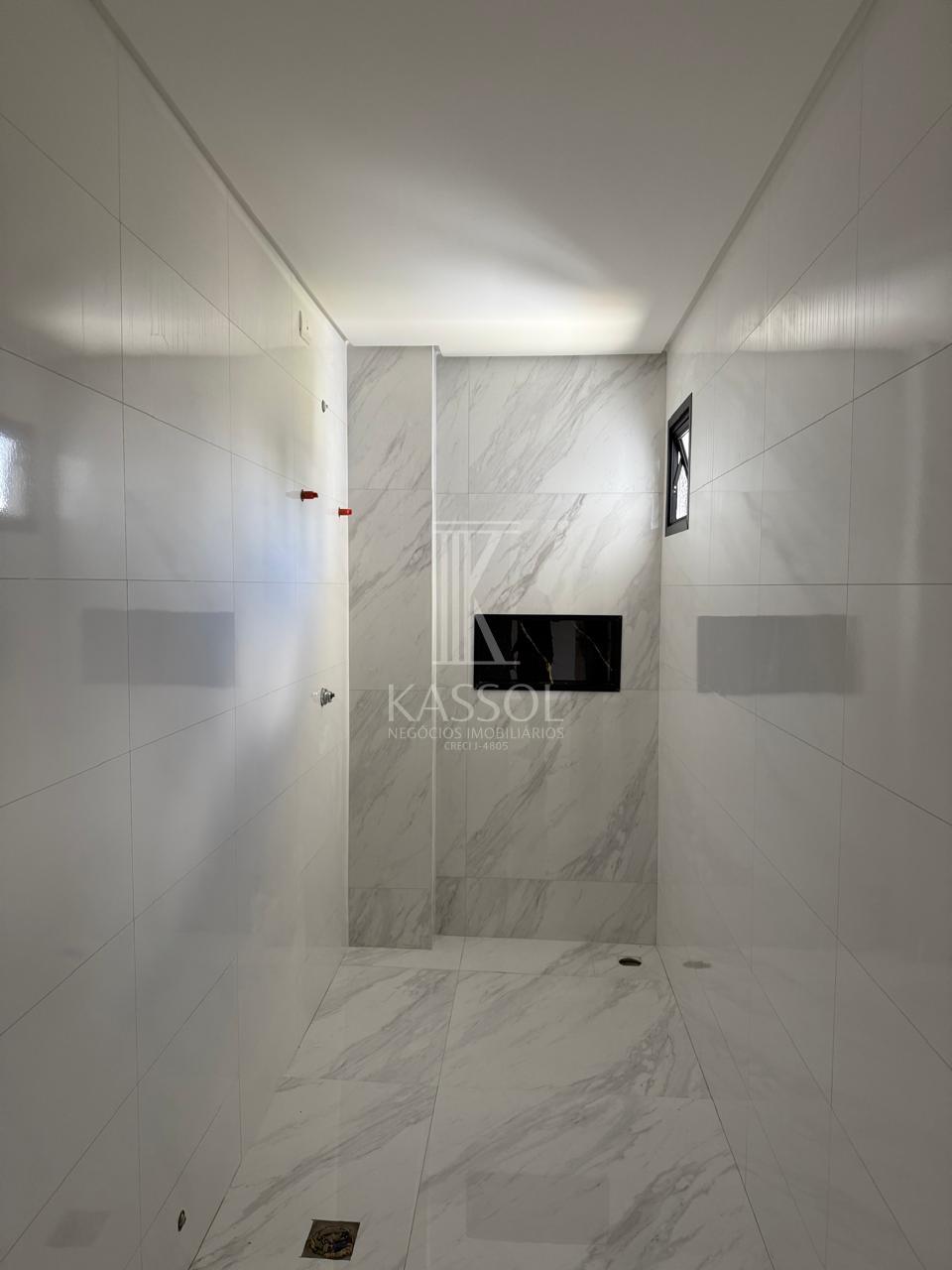 Sobrado com 165.64 m², novo pronto para morar - próximo Unipar.