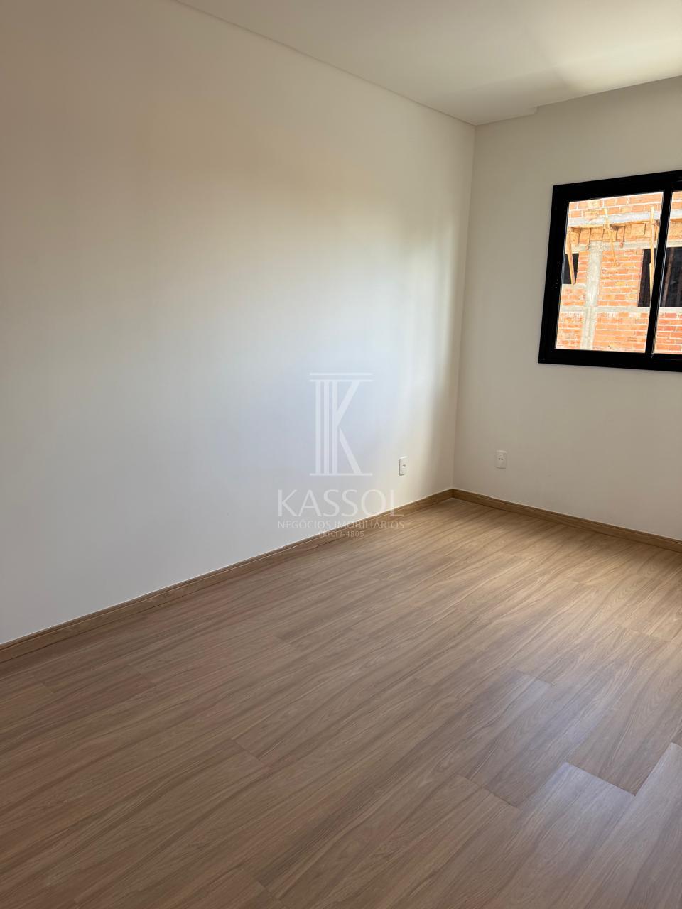 Sobrado com 165.64 m², novo pronto para morar - próximo Unipar.