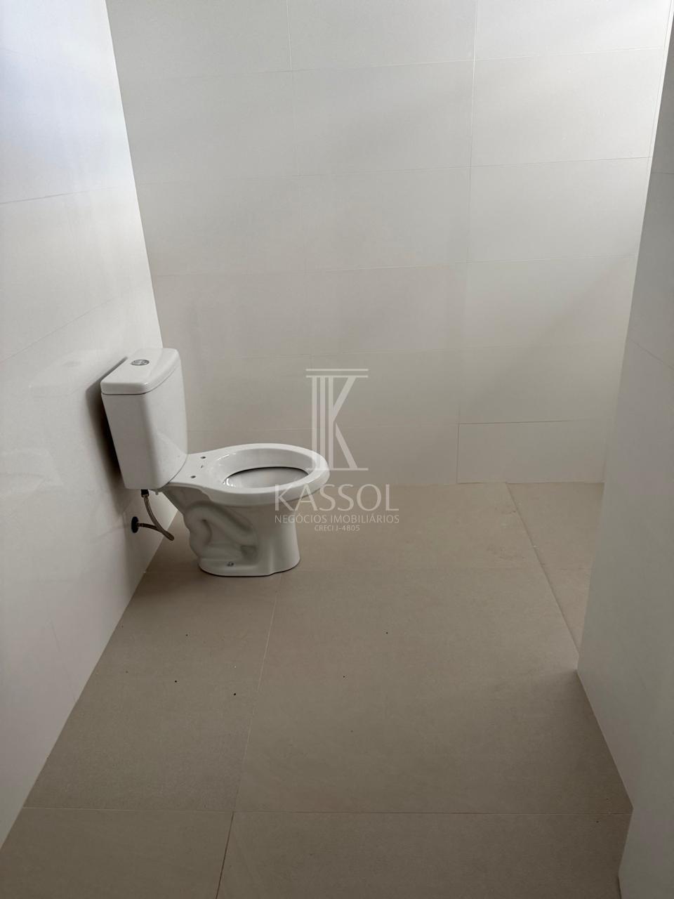 Sobrado com 165.64 m², novo pronto para morar - próximo Unipar.