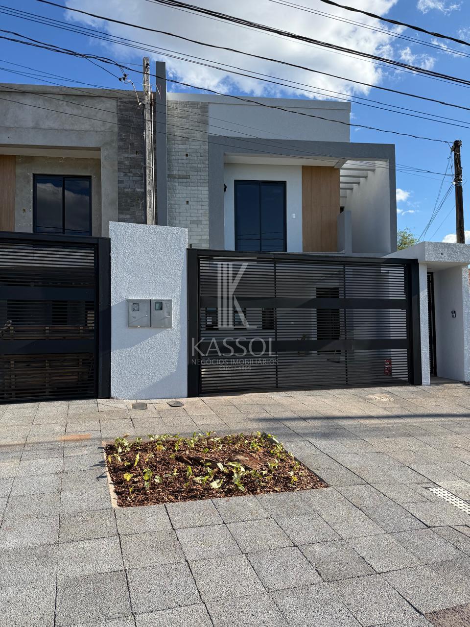 Sobrado com 165.64 m², novo pronto para morar - próximo Unipar.