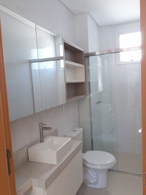 ED MONTERREY - RESIDENCIAL NOVO - PRONTO PRA MORAR COM 2 QUARTOS E 1 GARAGEM