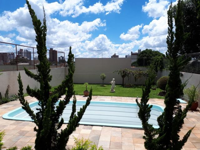 CASA BAIRRO NEVA - CENTRO