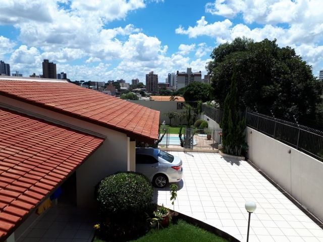 CASA BAIRRO NEVA - CENTRO