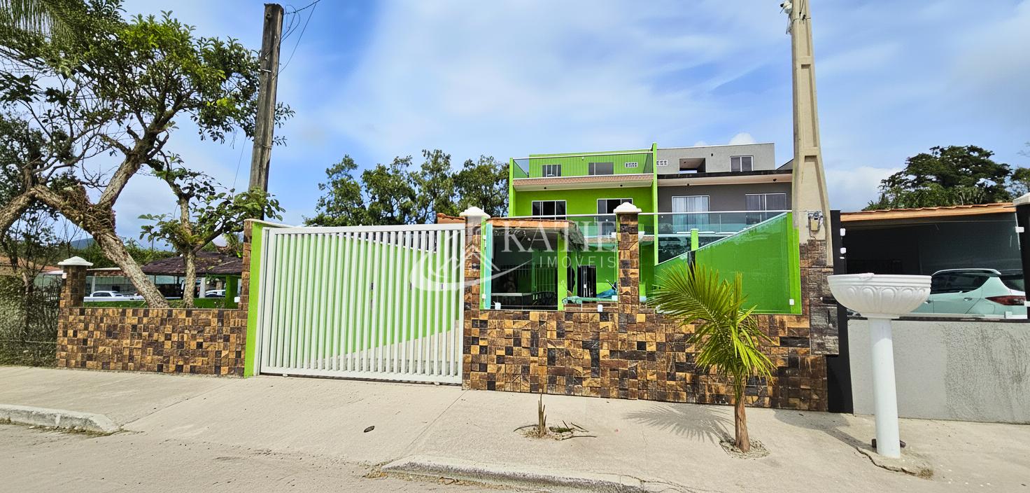 Sobrado à venda no Balneário Saint Etienne, MATINHOS - PR