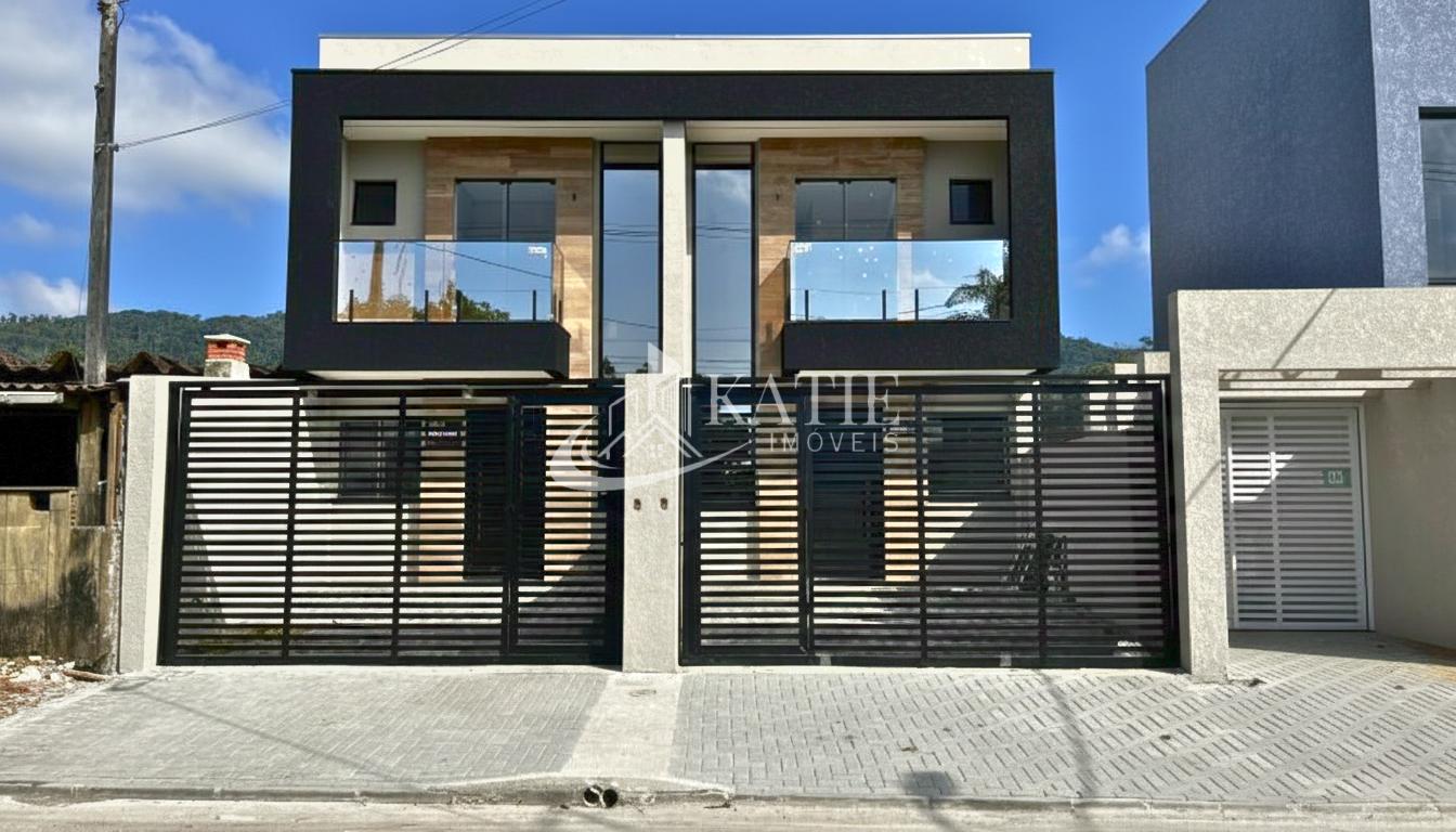 Sobrado à venda no Balneário Sertãozinho, MATINHOS - PR