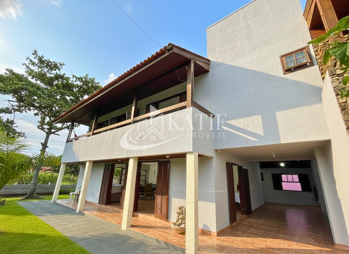 Sobrado lindíssimo para venda em Pontal Do Paraná.