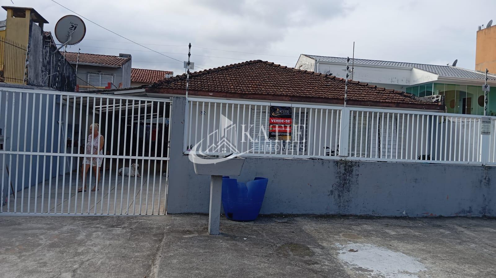 Casa com canil e 4 quartos ? venda, Centro - Matinhos PR