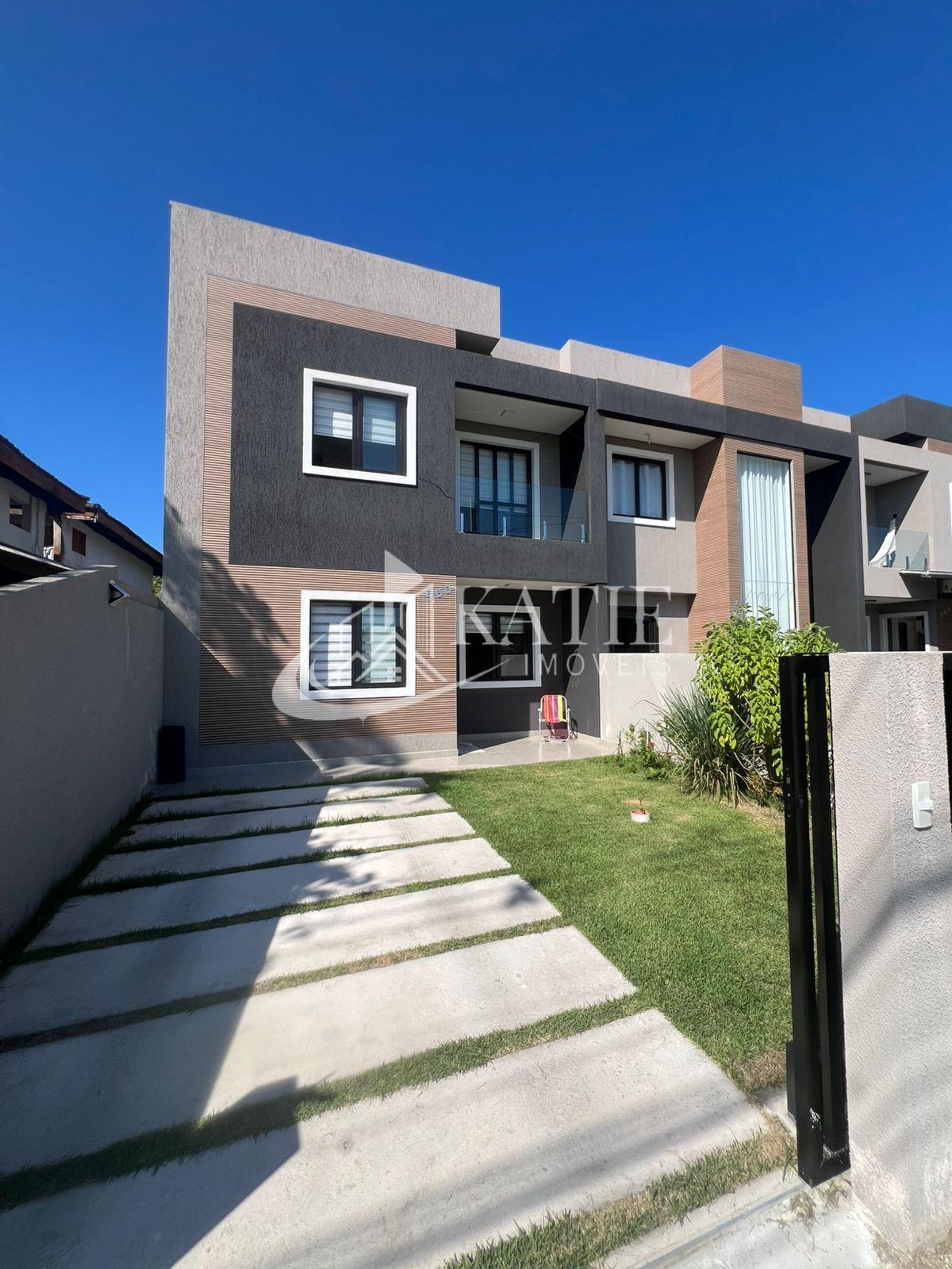 sobrado bem localizado em Pontal do sul, proximo ao embarque d...