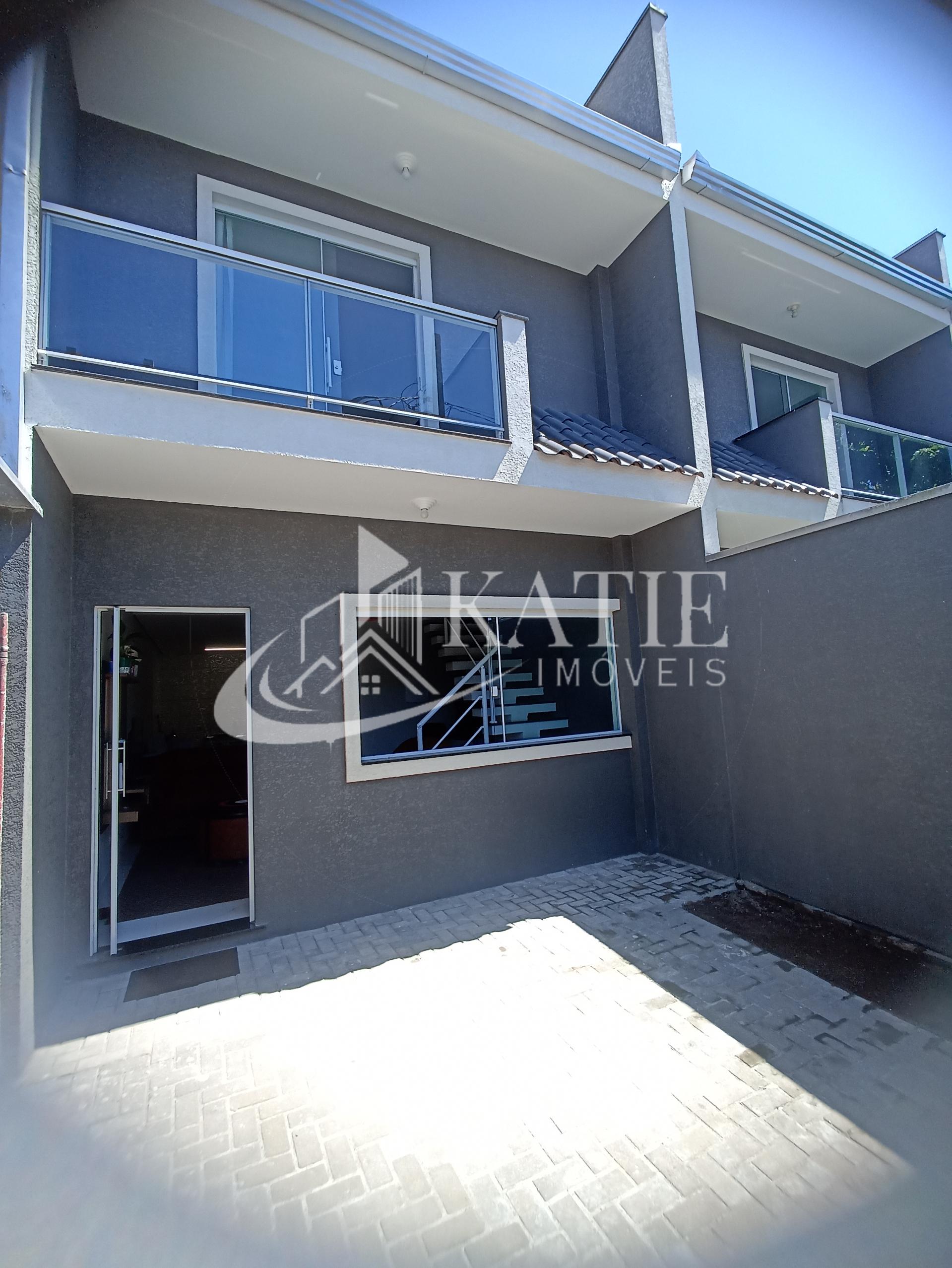 Oportunidade  sobrado de esquina no centro de Matinhos proximo...