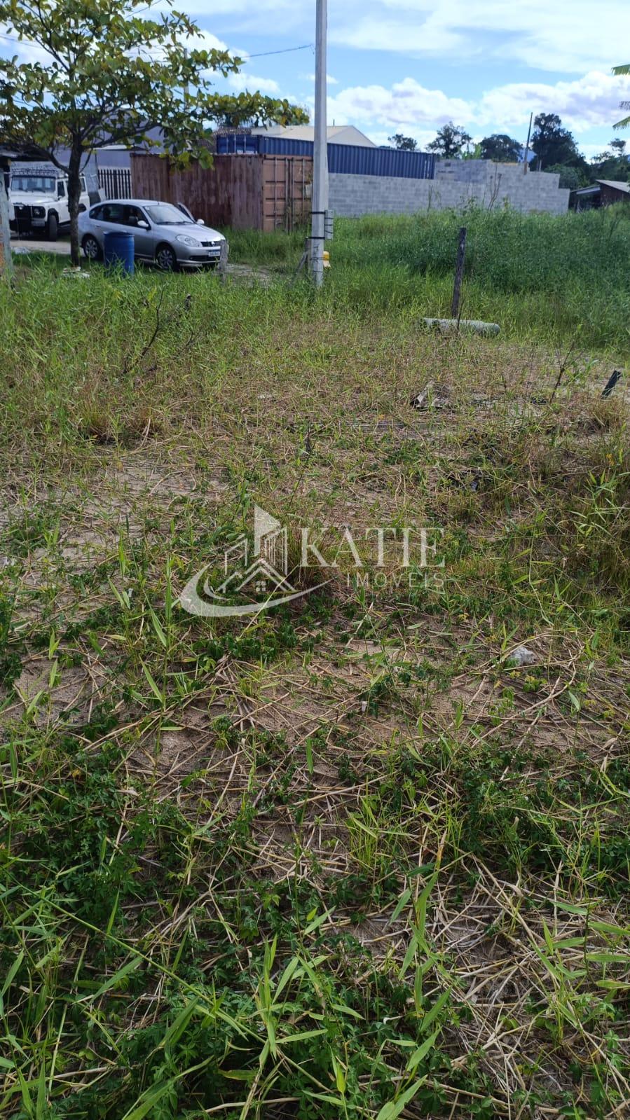 Terreno medindo 12x15 em Praia de Leste - Pontal do paraná