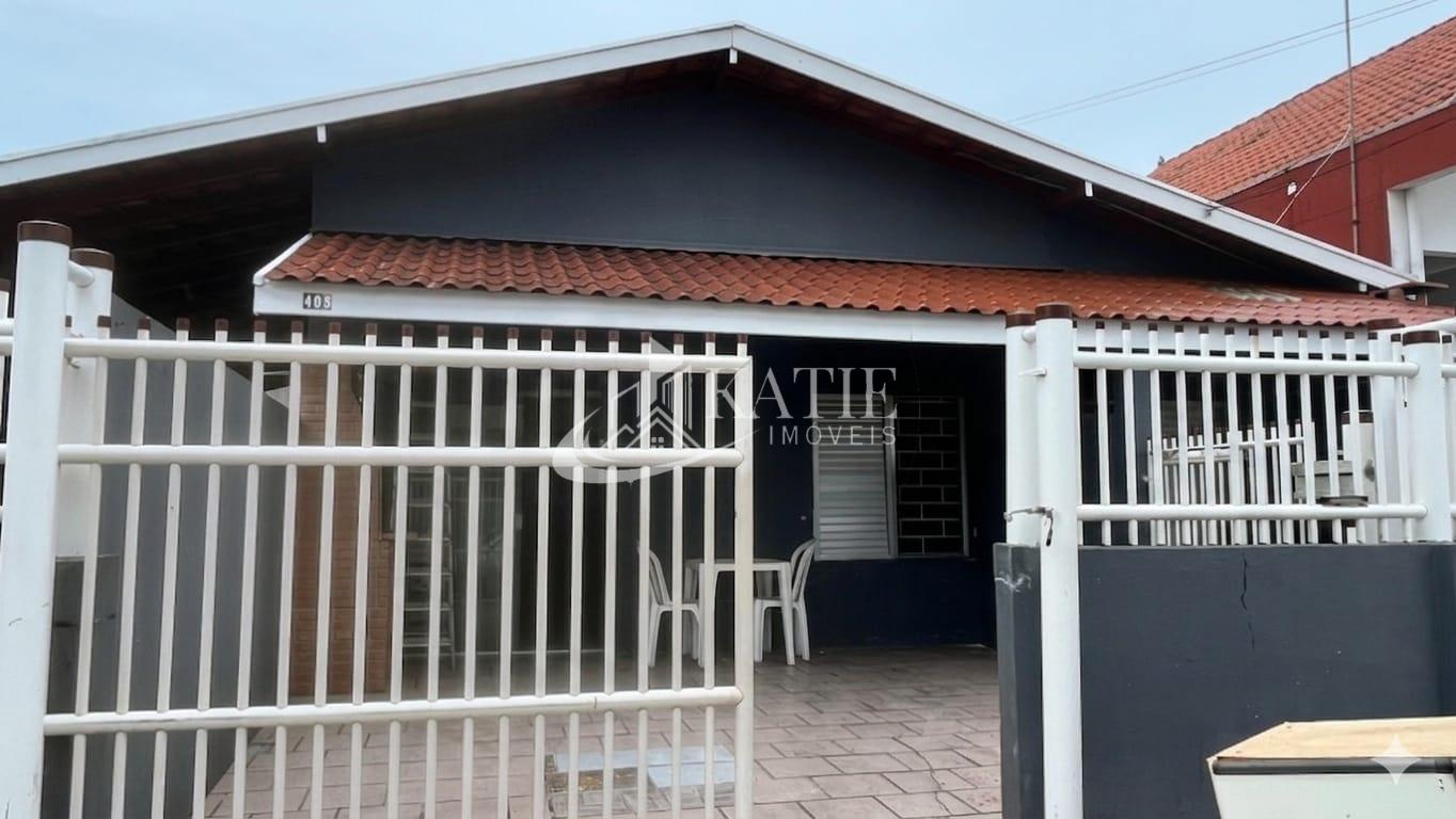 Oportunidade em Praia de Leste  Casa   Kitnet a Apenas 1 Quadr...
