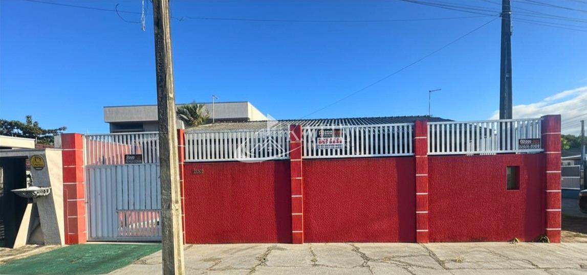 Casa à Venda em Praia de Leste: 3 Quartos (1 Suíte) e Churrasq...