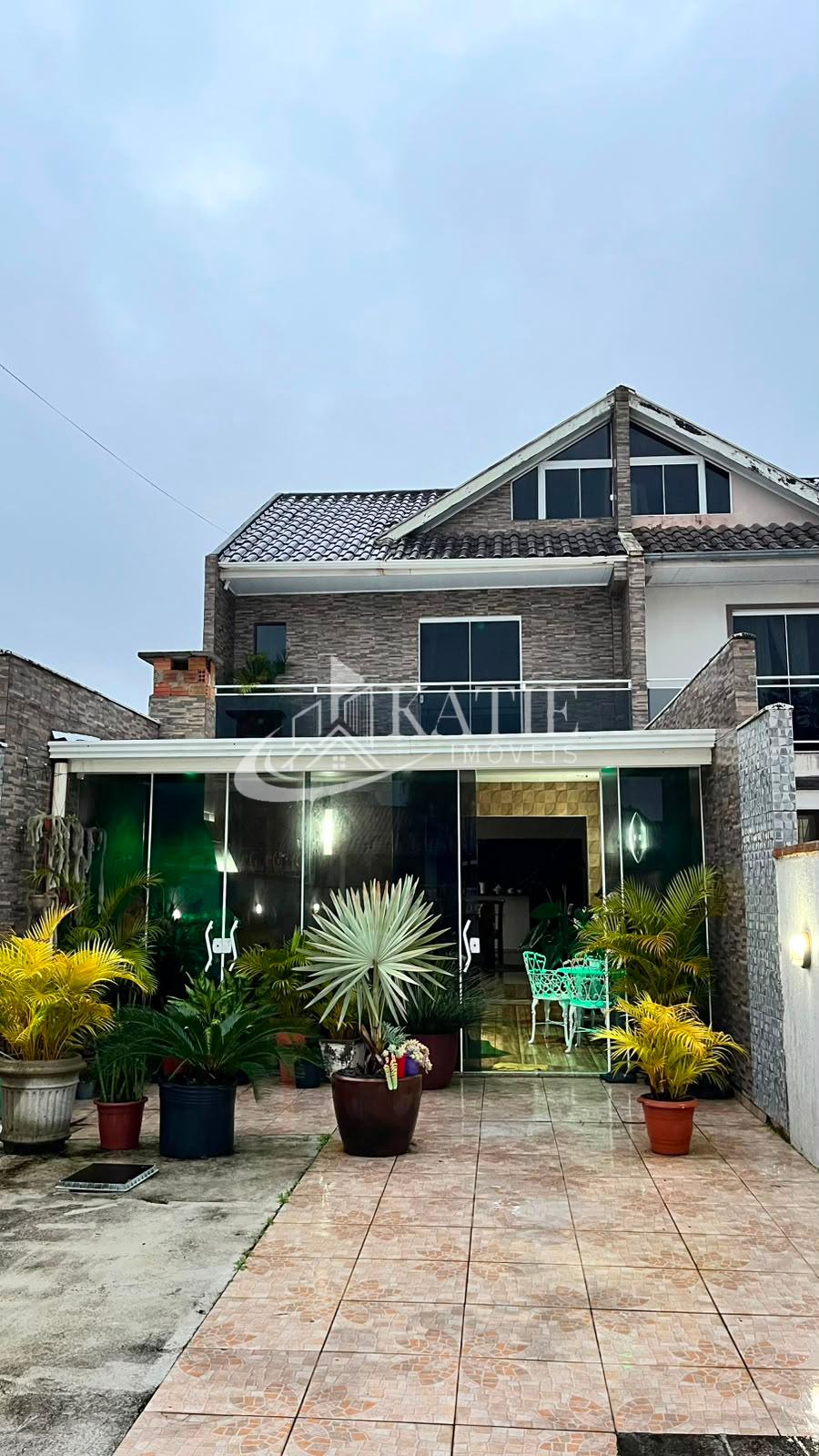 Triplex com 3 quartos a venda  em Matinhos