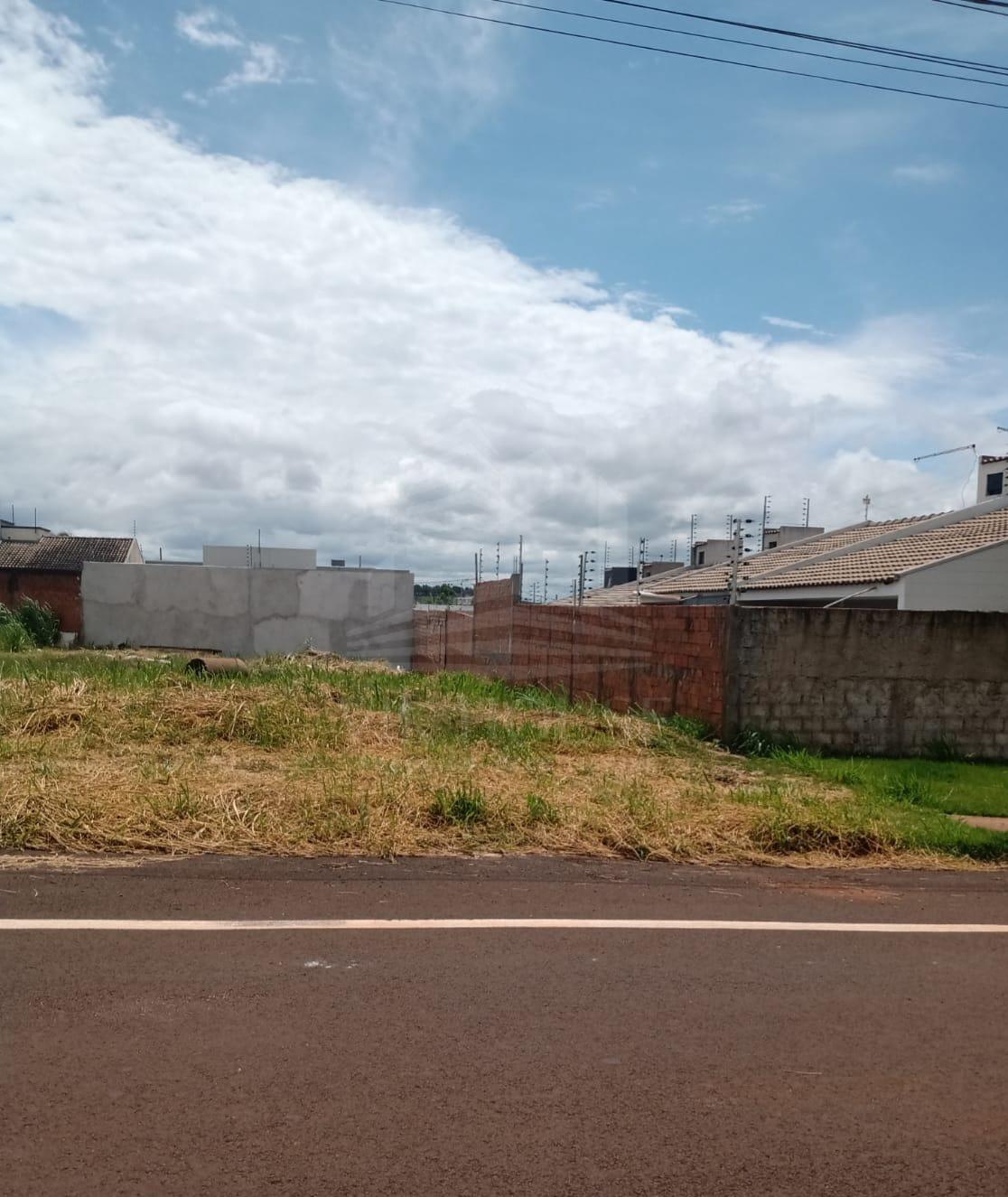 TERRENO A VENDA JARDIM IPE