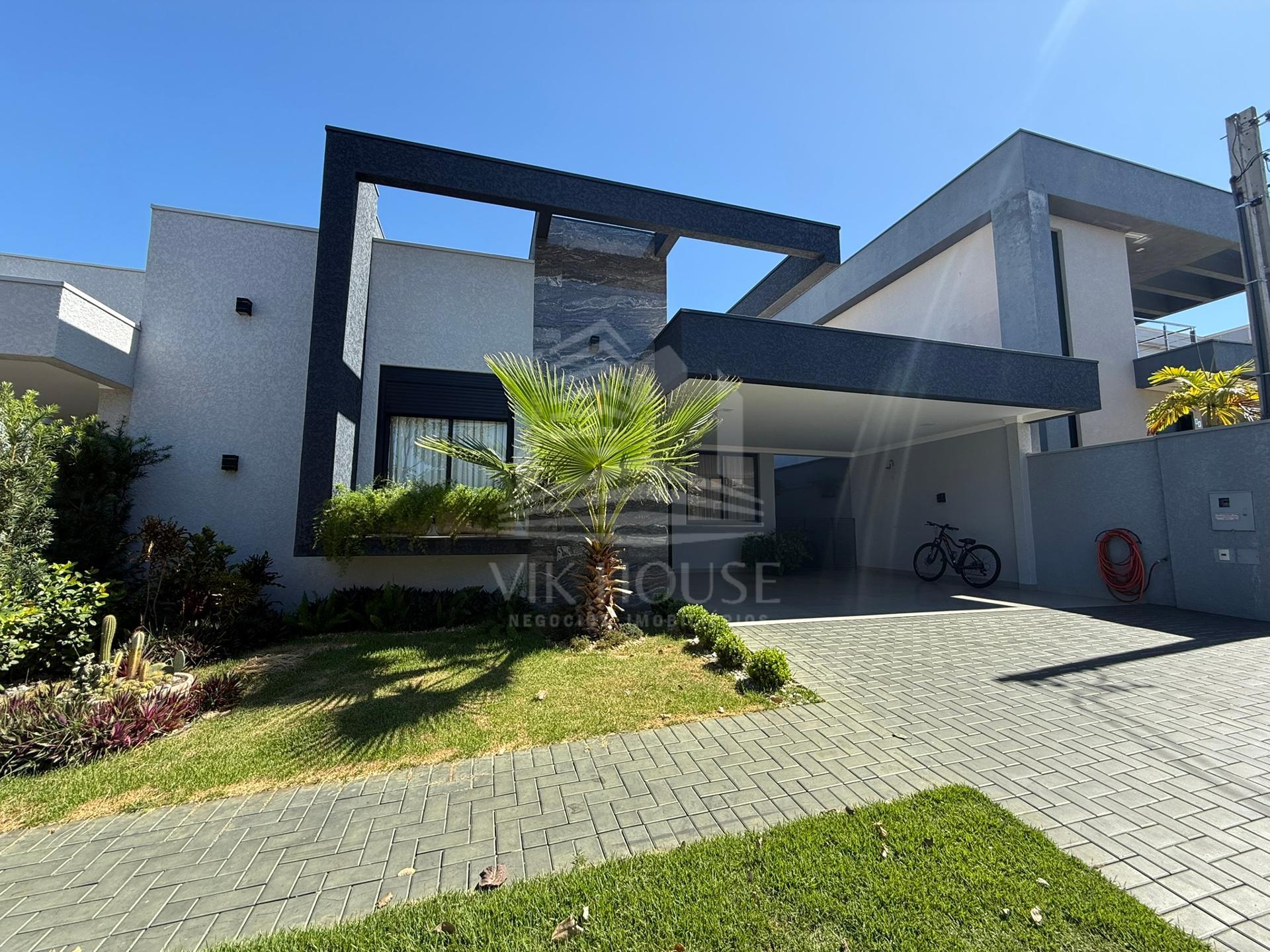 CASA MOBILIADA NO CONDOMINIO LEONARDO DA VINCI - FOZ DO IGUAÇU