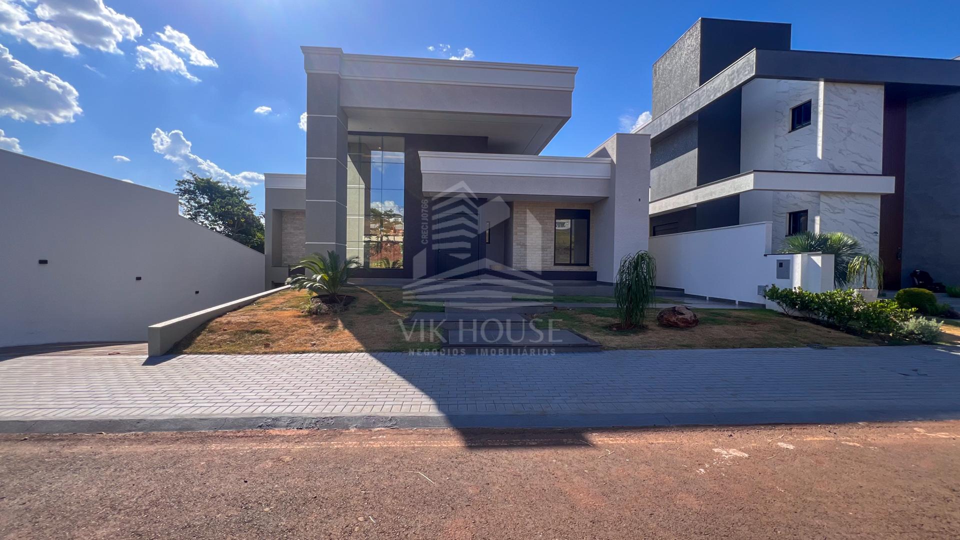 SOBRADO ALTO PADRÃO - CONDOMINIO FECHADO HORIZONTAL ESMERALDA