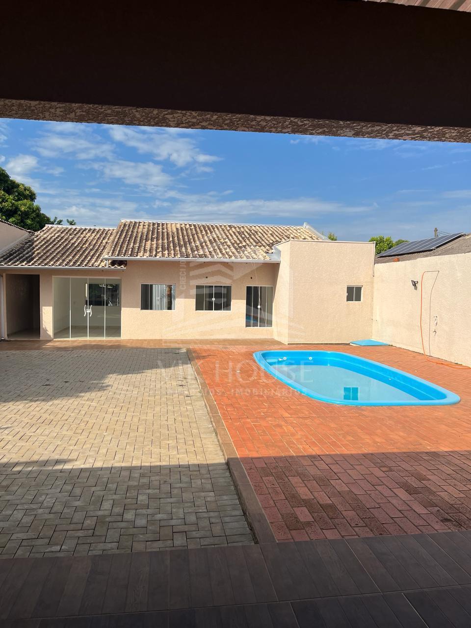 CASA COM PISCINA A VENDA NO BAIRRO PRIMEIRO DE MAIO - REGIÃO DO MORUMBI