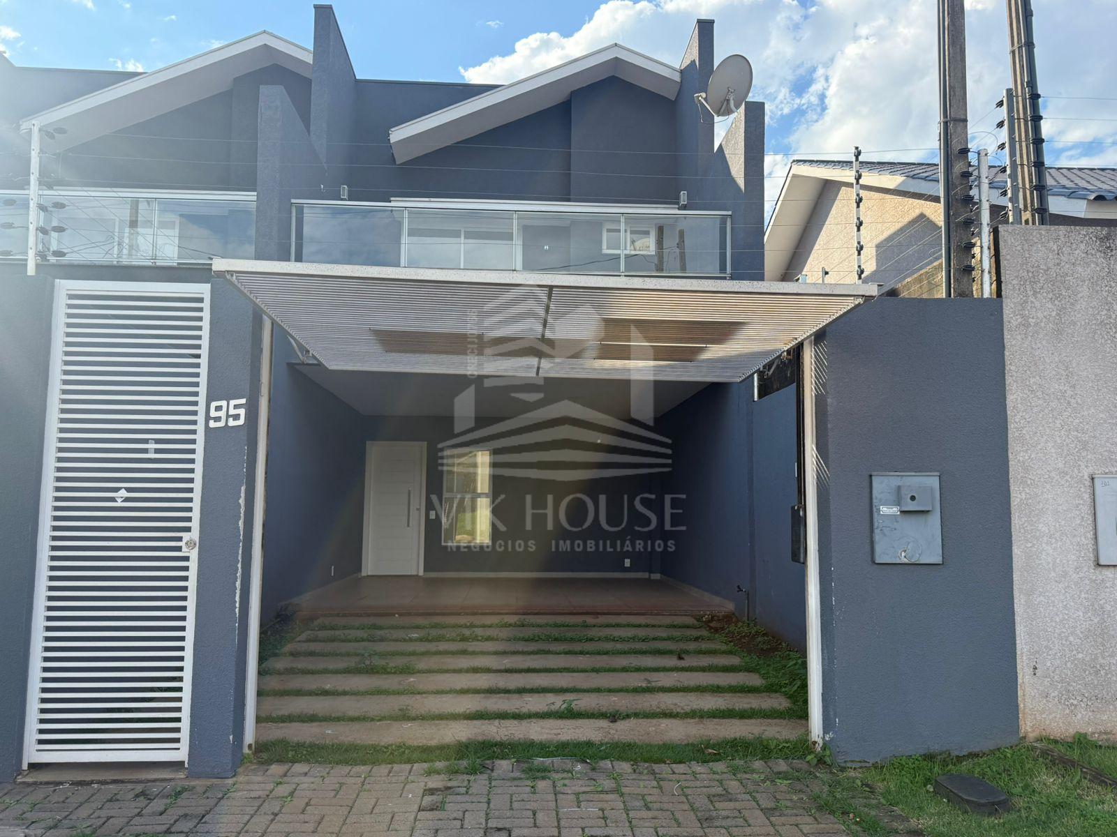 SOBRADO COM TRÊS QUARTOS A VENDA NO JARDIM PANORAMA - Foz do Iguaçu