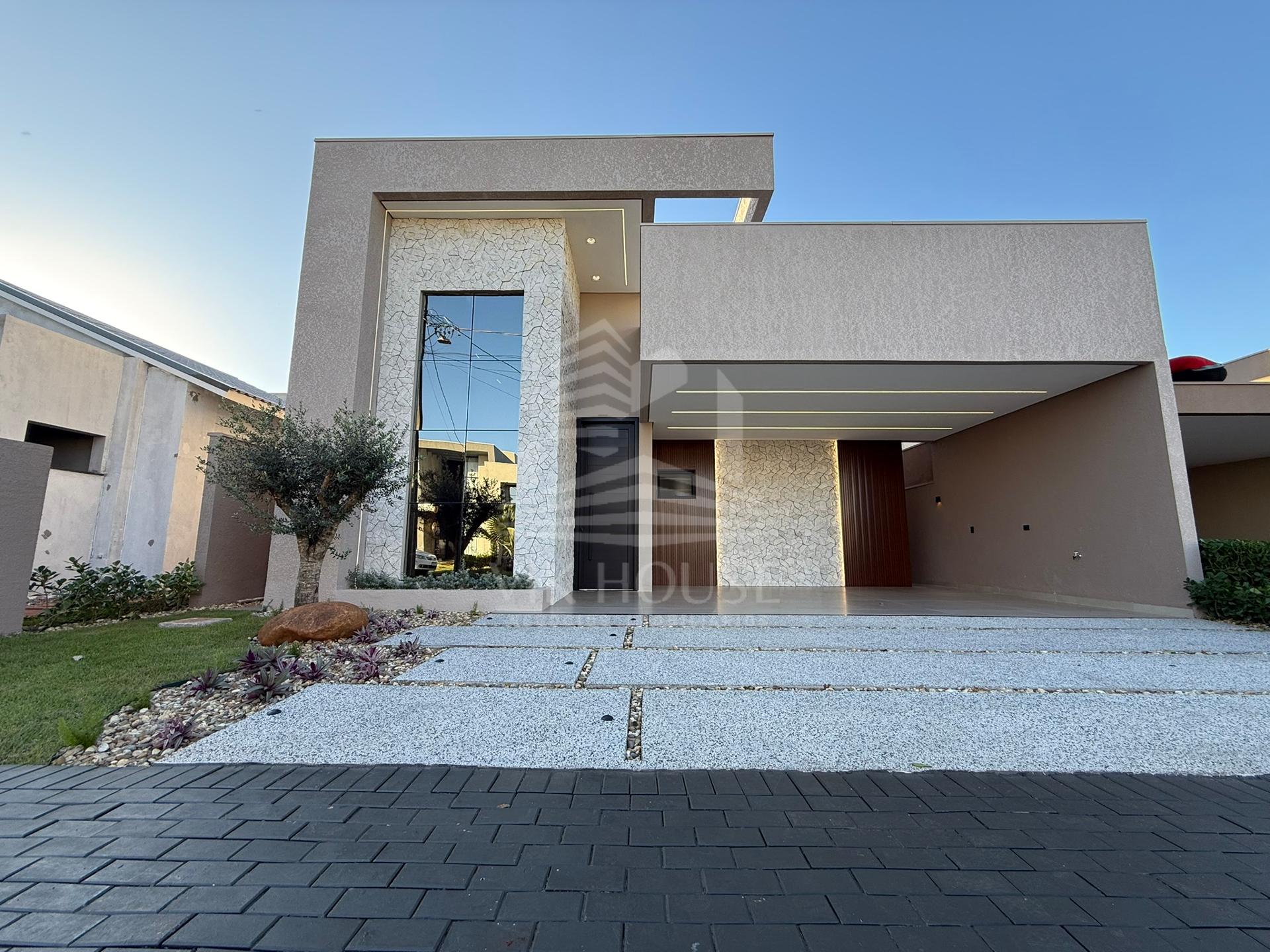 CASA NOVA SEMIMOBILIADA COM 3 SUÍTES NO CONDOMINIO SAFIRA