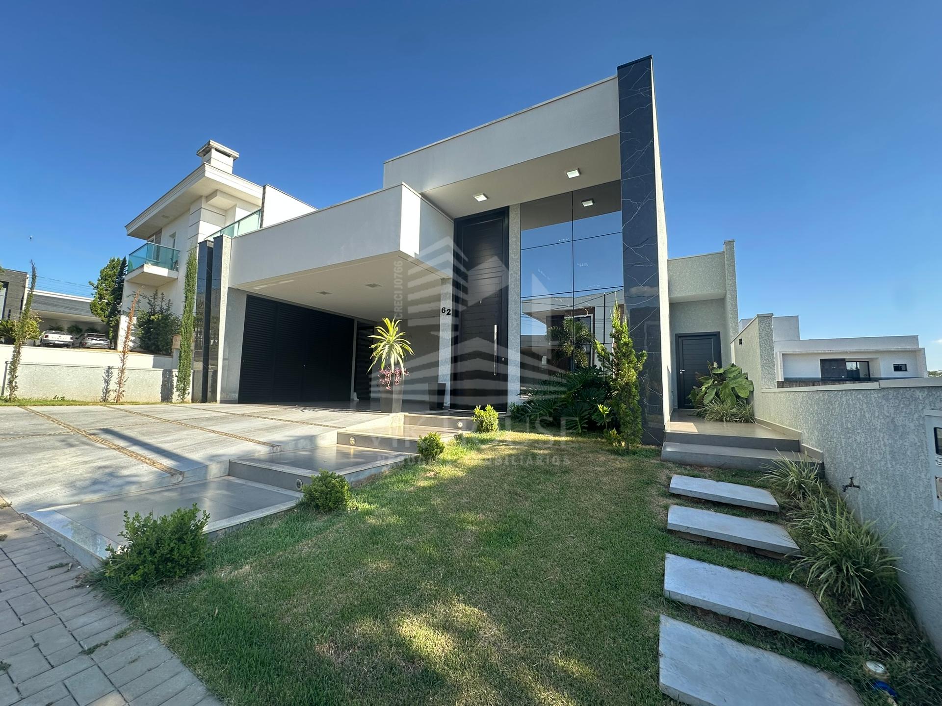 CASA DISPONÍVEL PARA VENDA TOTALMENTE MOBILIADA NO CONDOMÍNIO DOM LAURINDO -