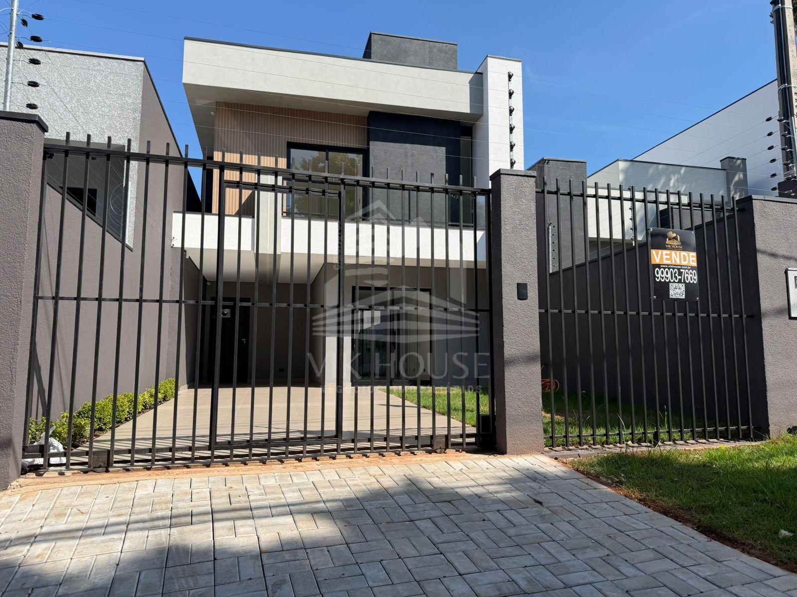 SOBRADO NOVO A VENDA NO JARDIM BOURBON  -  FOZ DO IGUAÇU