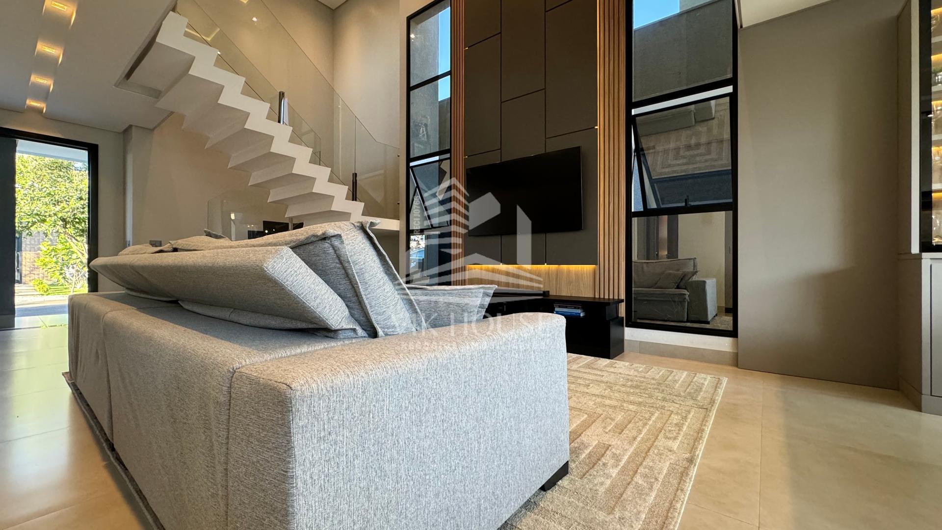 SOBRADO MOBILIADO PARA LOÇAÇÃO NO CONDOMÍNIO RESIDENCIAL SAFIRA - FOZ DO IGUAÇU