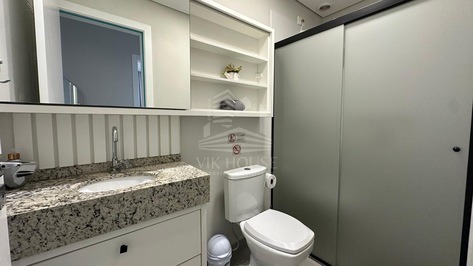 APARTAMENTO MOBILIADO DISPONÍVEL PARA VENDA NO EDIFICIO ROYAL LEGACY.