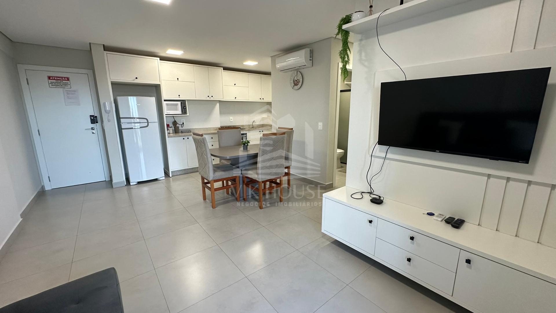 APARTAMENTO MOBILIADO DISPONÍVEL PARA VENDA NO EDIFICIO ROYAL LEGACY.
