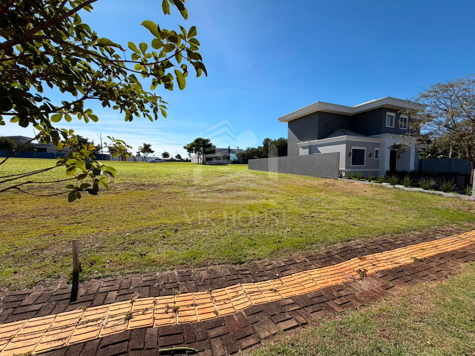 TERRENO A VENDA NA VILA ADRIANA - FOZ DO IGUACU - PR