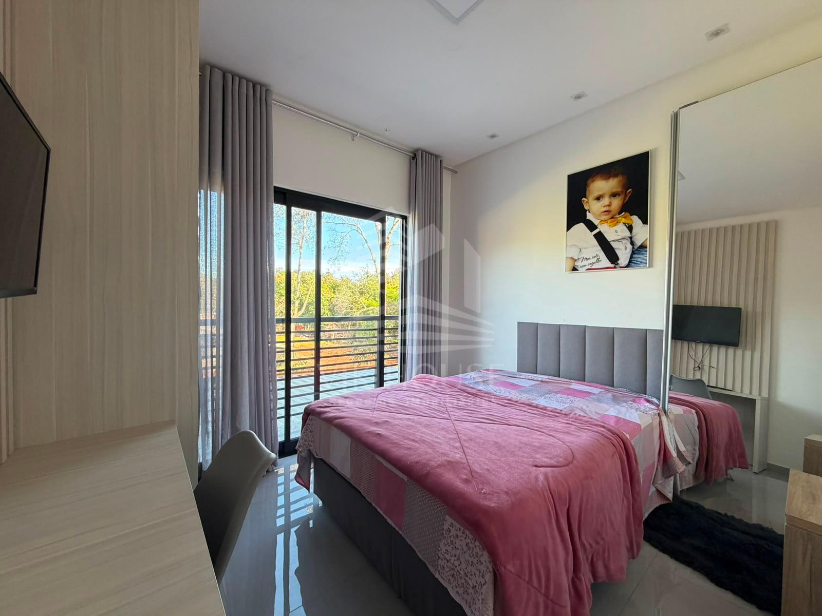 SOBRADO MOBILIADO Á VENDA COM 5 DORMITORIOS NO CONDOMINIO DOM LAURINDO