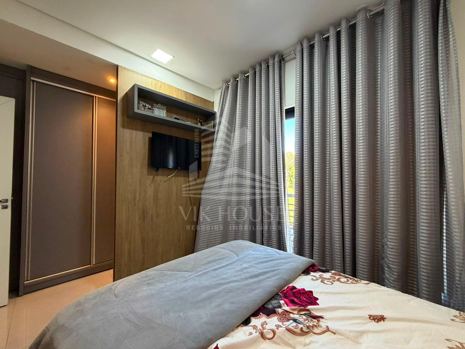 SOBRADO MOBILIADO Á VENDA COM 5 DORMITORIOS NO CONDOMINIO DOM LAURINDO