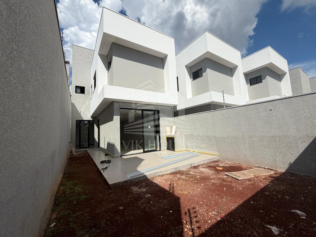 SOBRADOS NOVOS SEMI MOBILIADOS DISPONÍVEIS PARA LOCAÇÃO